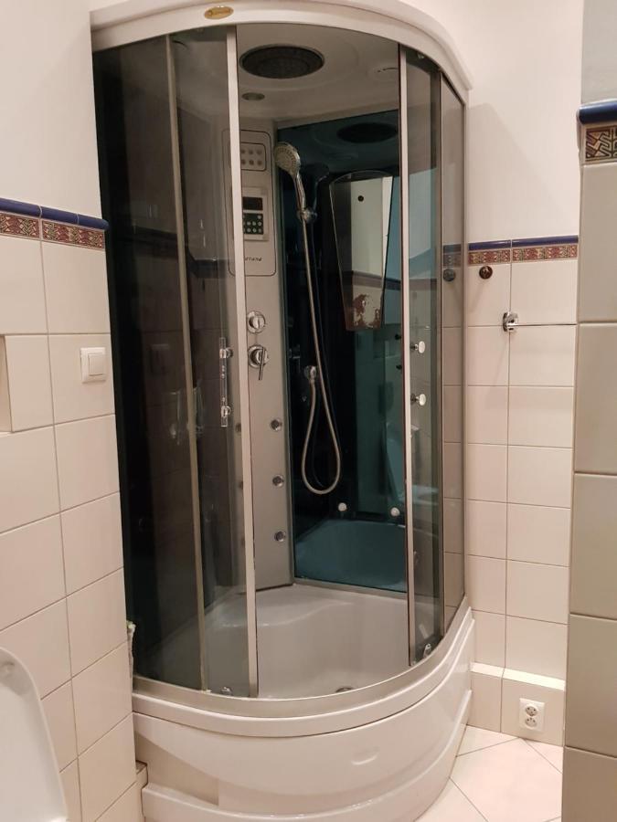 Coser Apartamenty Grzybowska Варшава Екстериор снимка