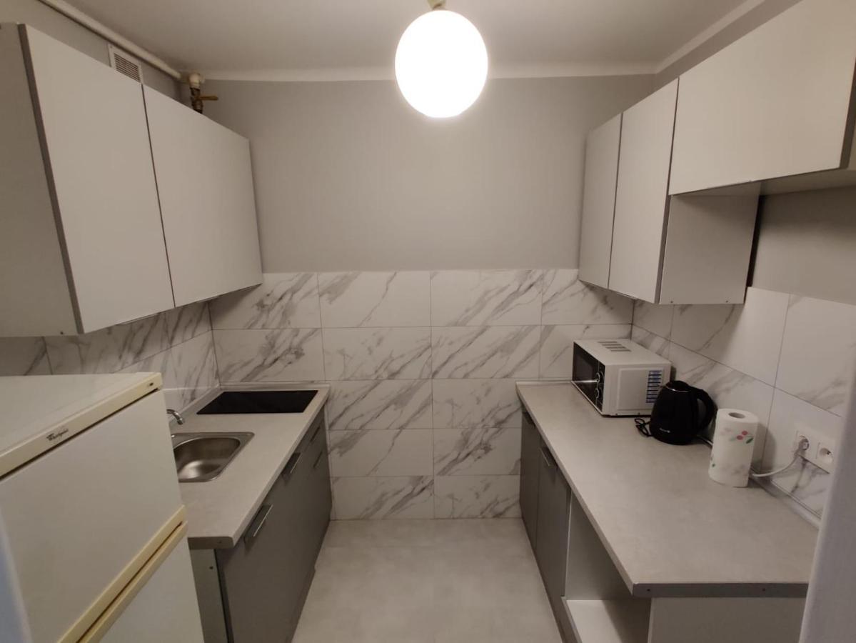Coser Apartamenty Grzybowska Варшава Екстериор снимка