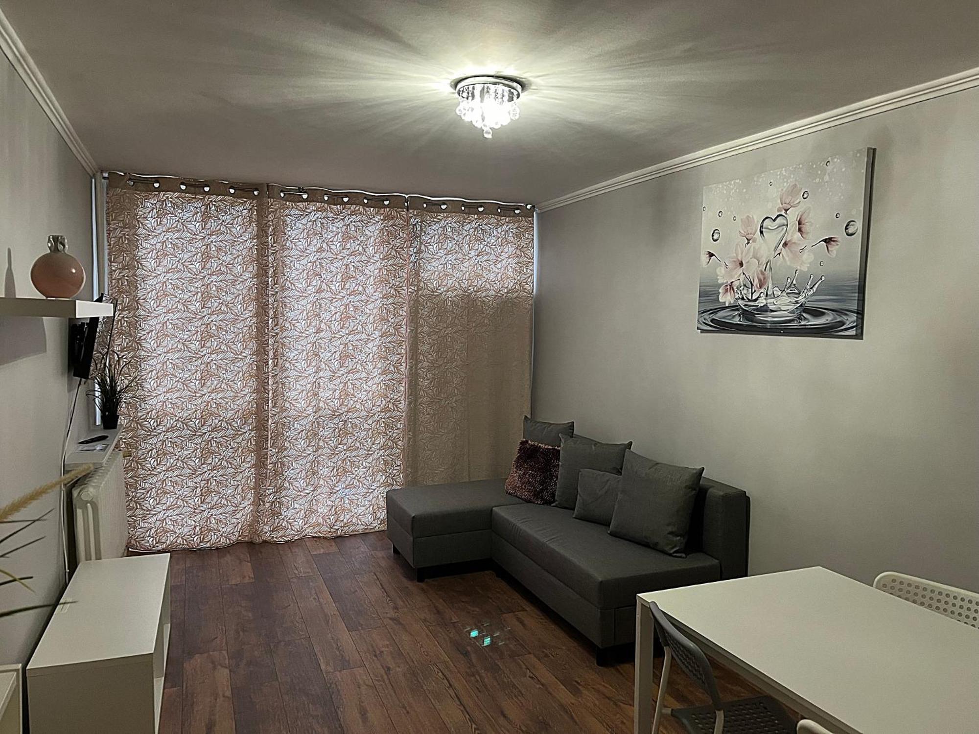 Coser Apartamenty Grzybowska Варшава Екстериор снимка