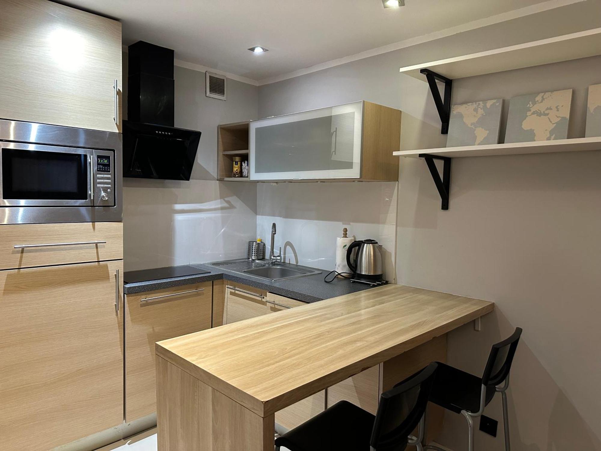 Coser Apartamenty Grzybowska Варшава Екстериор снимка